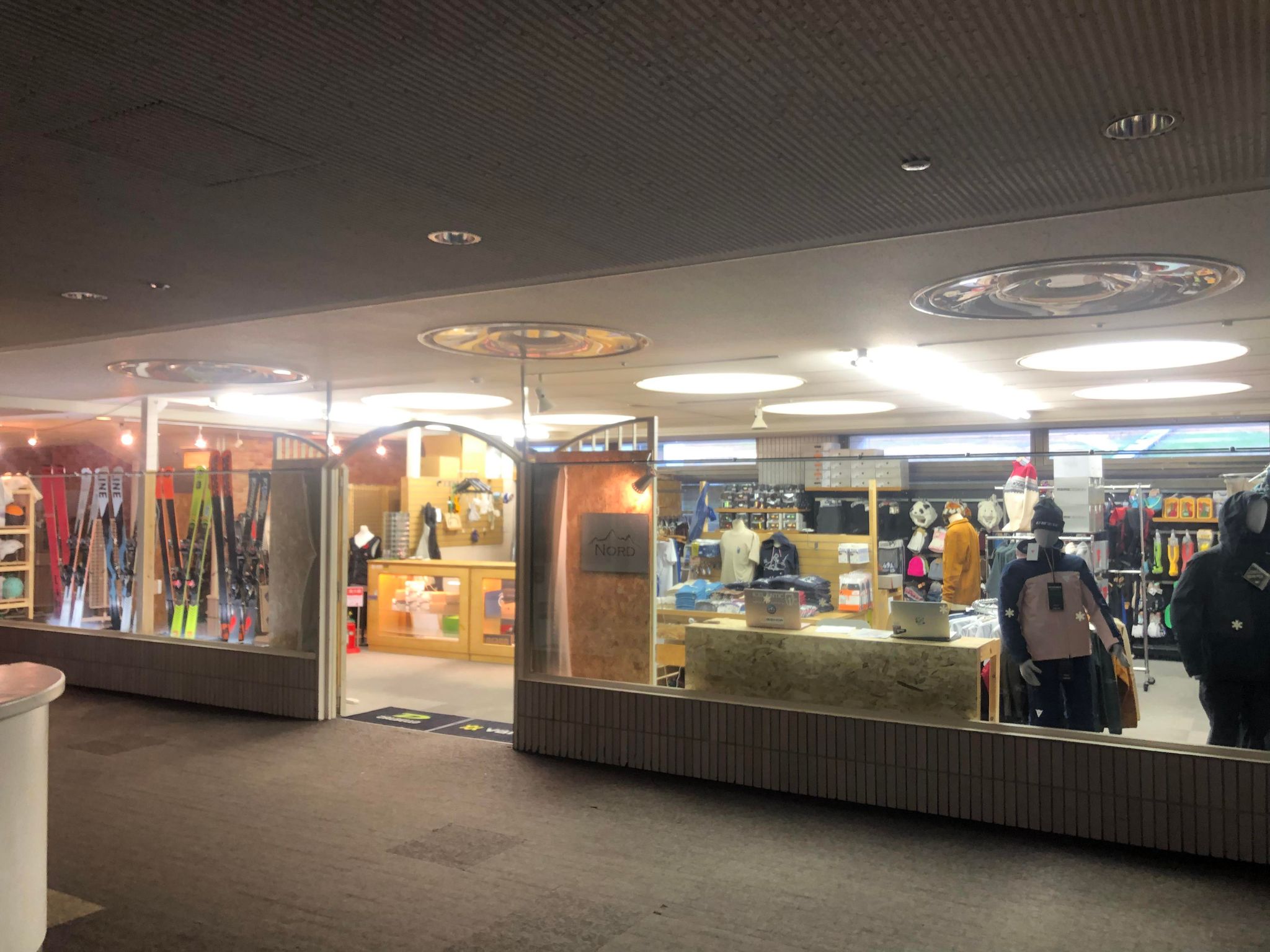 ノルド苗場店